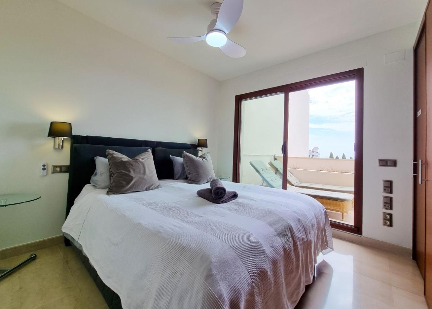 Luxury Penthouse In Medina Banus Apartment *